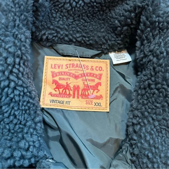 Levi Men's Cozy Vintage Relaxed Fit SherpaTrucker Jacket in Grey.   Sz: 2XL - Picture 12 of 14